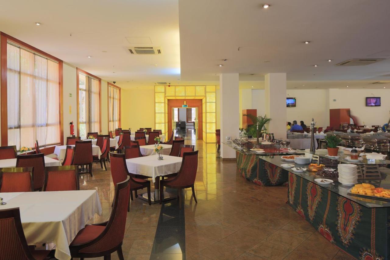 Hotel Victoria Garden Camama エクステリア 写真