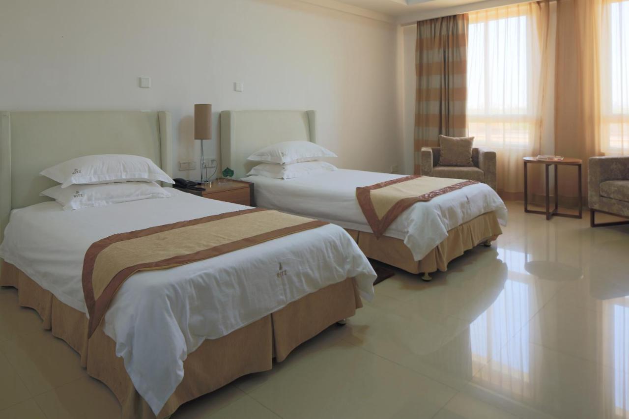 Hotel Victoria Garden Camama エクステリア 写真