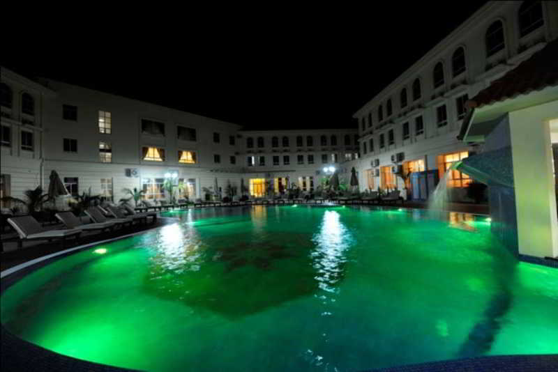 Hotel Victoria Garden Camama エクステリア 写真