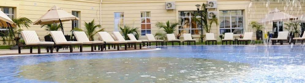 Hotel Victoria Garden Camama エクステリア 写真